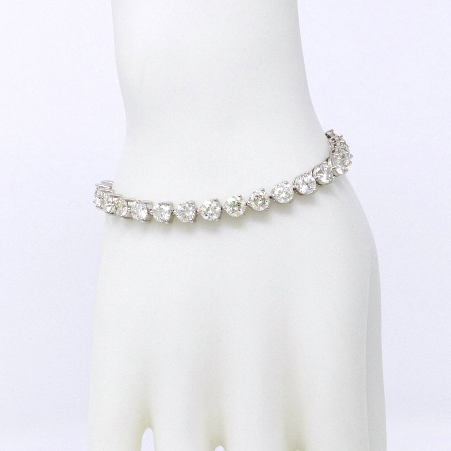 White Gold Brilliant-Cut Tennis Bracelet 14.65ct