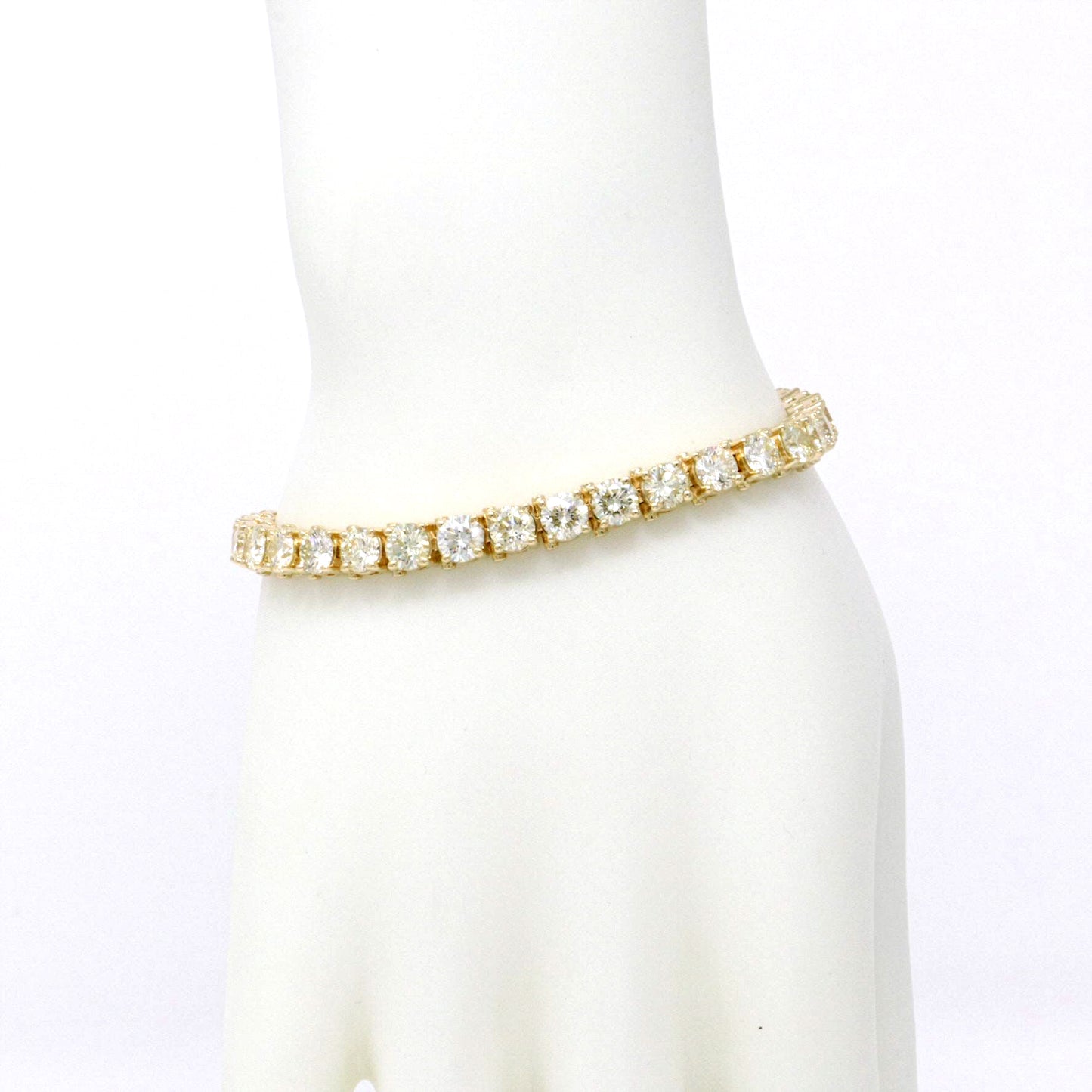 Yellow Gold Brilliant-Cut Tennis Bracelet 13.80ct