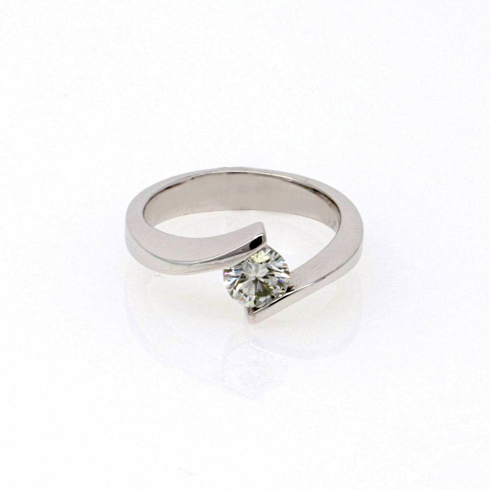 Bypass Solitaire Engagement Ring 0.59ct